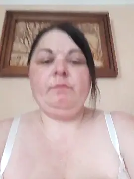Snapshot of Dear_Natalia chatting on 06/12/26, 04:00 Dear Natalia online show from 06/12/26, 04:00