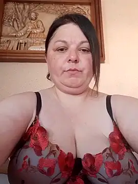 Snapshot of Dear_Natalia chatting on 06/15/26, 04:04 Dear Natalia online show from 06/15/26, 04:04