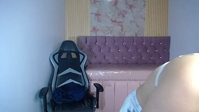 Snapshot of Scarlett_jhonson_ch chatting on 07/23/26, 01:58 Scarlett jhonson ch online show from 07/23/26, 01:58