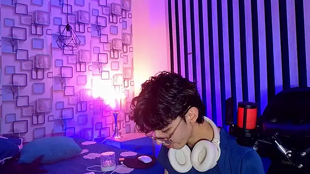 Twink Sebas7 online show from 07/28/26, 07:15