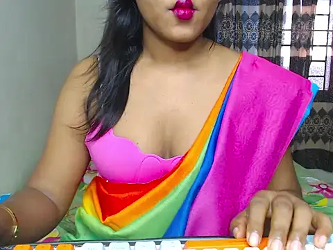 VelvetCoupleLive online show from 07/28/26, 11:17