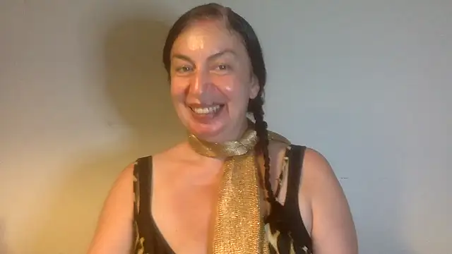 Lizzaa80 online show from 07/07/26, 04:11