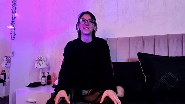 Alis Roze online show from 07/18/26, 07:39