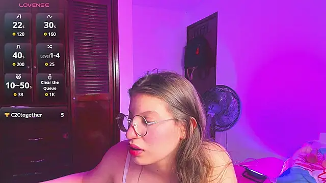liiliie petite online show from 07/17/26, 10:14