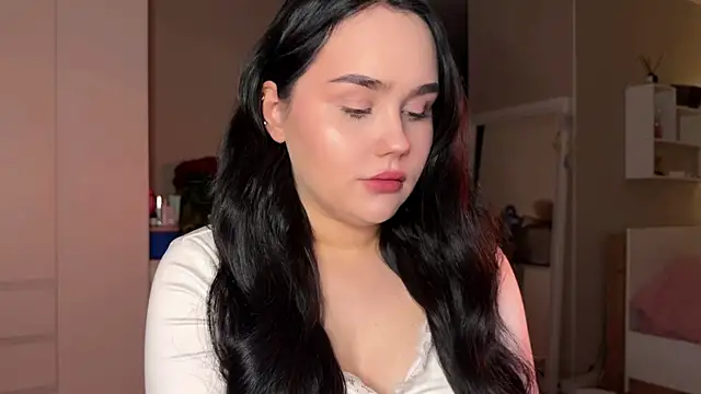lola raze online show from 07/30/26, 11:04
