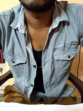 Snapshot of bullhottamil chatting on 04/18/26, 03:27 bullhottamil online show from 04/18/26, 03:27