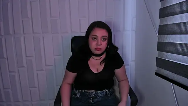 RoxaneBrown online show from 06/17/26, 07:26