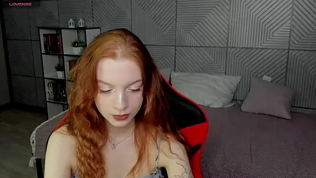 Snapshot of SherryKelly chatting on 04/24/26, 01:19 SherryKelly online show from 04/24/26, 01:19