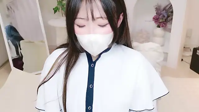 Snapshot of Satomi_nn chatting on 06/05/26, 04:41 Satomi nn online show from 06/05/26, 04:41