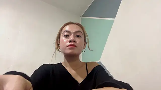 Snapshot of LadyBianca19 chatting on 05/01/26, 12:21 LadyBianca19 online show from 05/01/26, 12:21