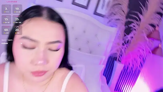 kitty bluuee online show from 07/26/26, 03:58