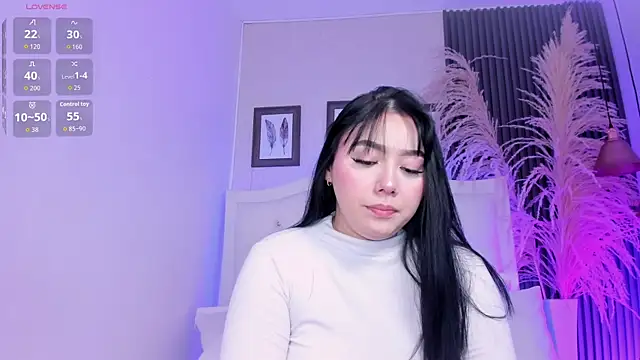 kitty bluuee online show from 07/30/26, 04:00