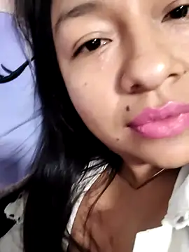 alisonnturbay online show from 06/25/26, 02:44