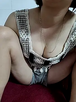 2 banana online show from 05/09/26, 03:06