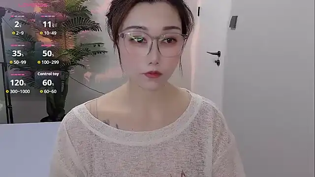 Snapshot of Yunxi- chatting on 05/18/26, 02:01 Yunxi- online show from 05/18/26, 02:01