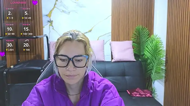alonddra tay online show from 07/17/26, 11:39