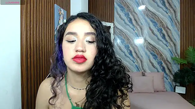 Snapshot of Ellis_tay chatting on 04/19/26, 12:37 Ellis tay online show from 04/19/26, 12:37