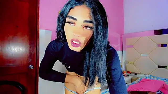 Naomisaenz01 online show from 07/29/26, 02:32