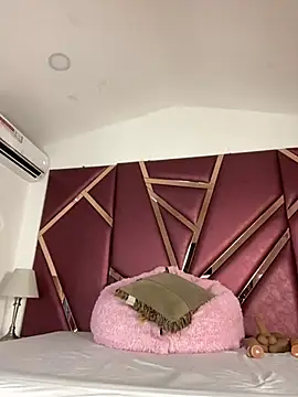 ZoeHarpers online show from 07/02/26, 12:22