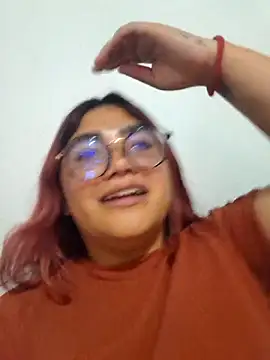 Snapshot of lucyheart_8 chatting on 06/04/26, 12:49 lucyheart 8 online show from 06/04/26, 12:49