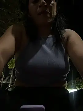 Snapshot of princess_Curves chatting on 06/11/26, 01:49 princess Curves online show from 06/11/26, 01:49
