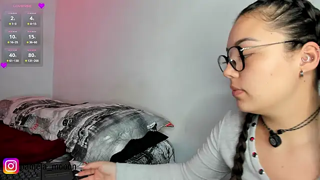 Pamelaa moon1 online show from 06/12/26, 10:47