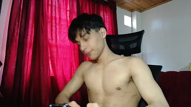 Snapshot of Marck-Pro chatting on 05/12/26, 07:33 Marck-Pro online show from 05/12/26, 07:33