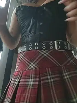 NefertitiXO online show from 06/16/26, 03:47