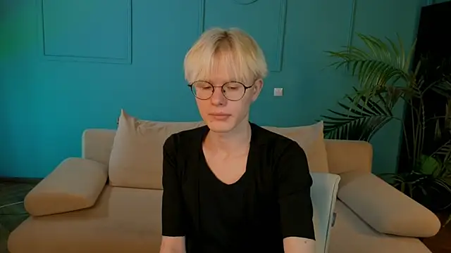 Snapshot of Liam_Blair chatting on 07/18/26, 03:44 Liam Blair online show from 07/18/26, 03:44
