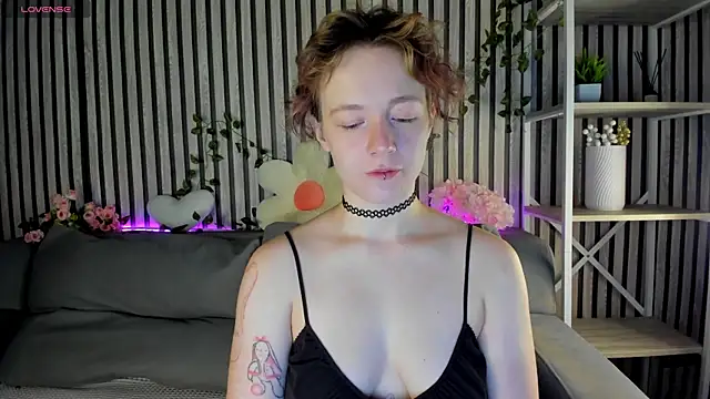 Ricki Bloom online show from 07/16/26, 01:11