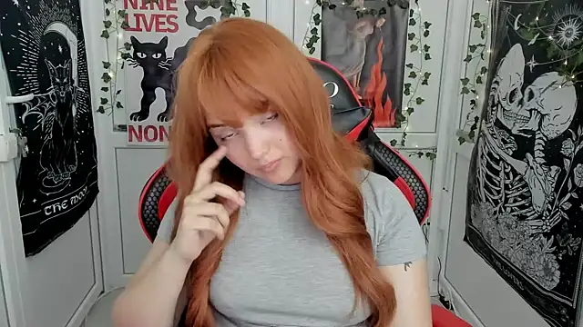 Caroline cutte online show from 07/14/26, 11:49