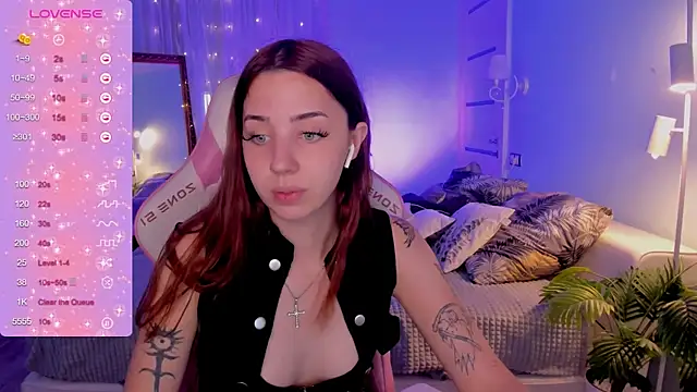CharliGrace  online show from 07/28/26, 11:17