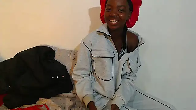 PetiteEbonyBabe  online show from 07/16/26, 04:51