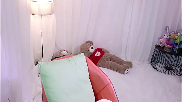 Zoe-001 online show from 06/06/26, 02:33