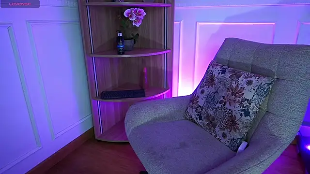 BrianaLane online show from 07/28/26, 03:21