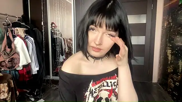 Snapshot of virusDoll chatting on 05/06/26, 11:48 virusDoll online show from 05/06/26, 11:48