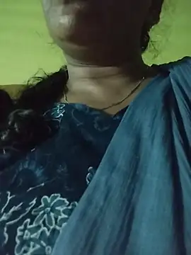 Snapshot of Monika_telugu_queen chatting on 06/11/26, 06:50 Monika telugu queen online show from 06/11/26, 06:50