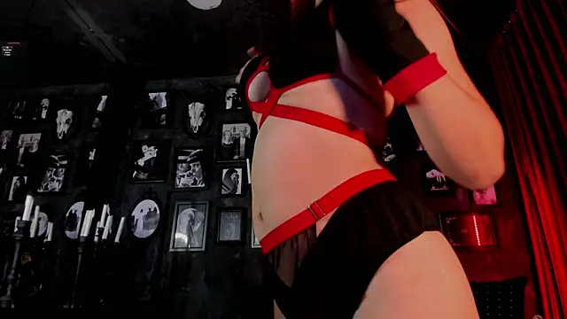 Hanna Hex online show from 06/20/26, 12:30
