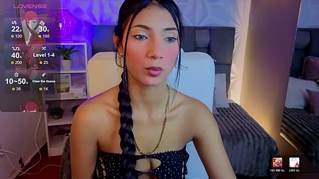 Snapshot of Perlaa_moon_ chatting on 05/27/26, 03:31 Perlaa moon online show from 05/27/26, 03:31