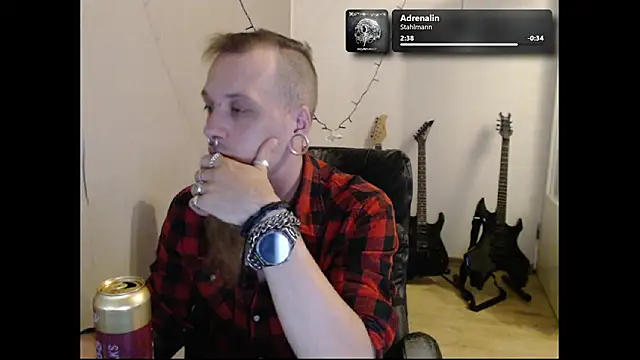 Snapshot of THatRandomMetalHead chatting on 06/25/26, 07:29 THatRandomMetalHead online show from 06/25/26, 07:29