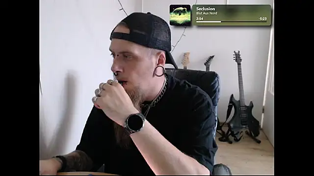 Snapshot of THatRandomMetalHead chatting on 07/10/26, 03:58 THatRandomMetalHead online show from 07/10/26, 03:58