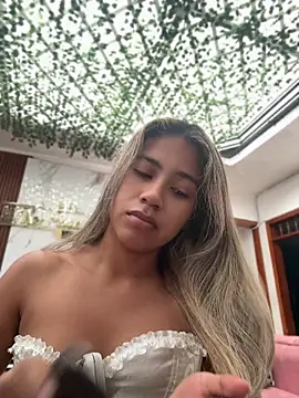 Snapshot of Kimmiebellarie chatting on 05/12/26, 12:46 Kimmiebellarie online show from 05/12/26, 12:46