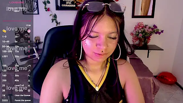 Snapshot of milu1220_ chatting on 06/03/26, 04:48 milu1220 online show from 06/03/26, 04:48