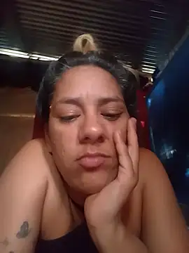 Snapshot of melysexy chatting on 05/13/26, 02:58 melysexy online show from 05/13/26, 02:58