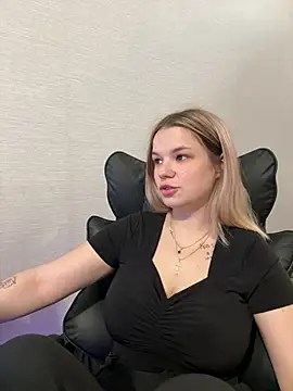 KimEvanss online show from 06/26/26, 05:23