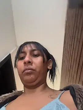 Snapshot of MELIZ_QUEEN chatting on 06/10/26, 11:42 MELIZ QUEEN online show from 06/10/26, 11:42