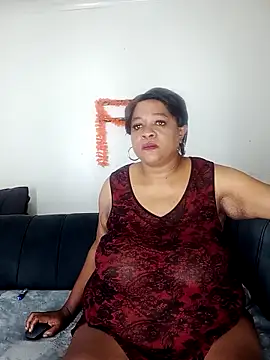 BUSTYQUEEN56  online show from 04/15/26, 02:18
