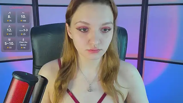 Snapshot of MaddisonLee chatting on 04/20/26, 01:08 MaddisonLee online show from 04/20/26, 01:08