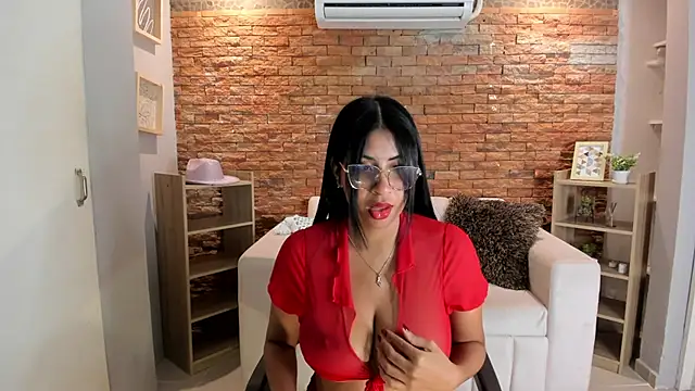 noa joness online show from 07/20/26, 10:01