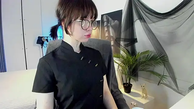 Snapshot of RisoSweet chatting on 06/02/26, 08:44 RisoSweet online show from 06/02/26, 08:44